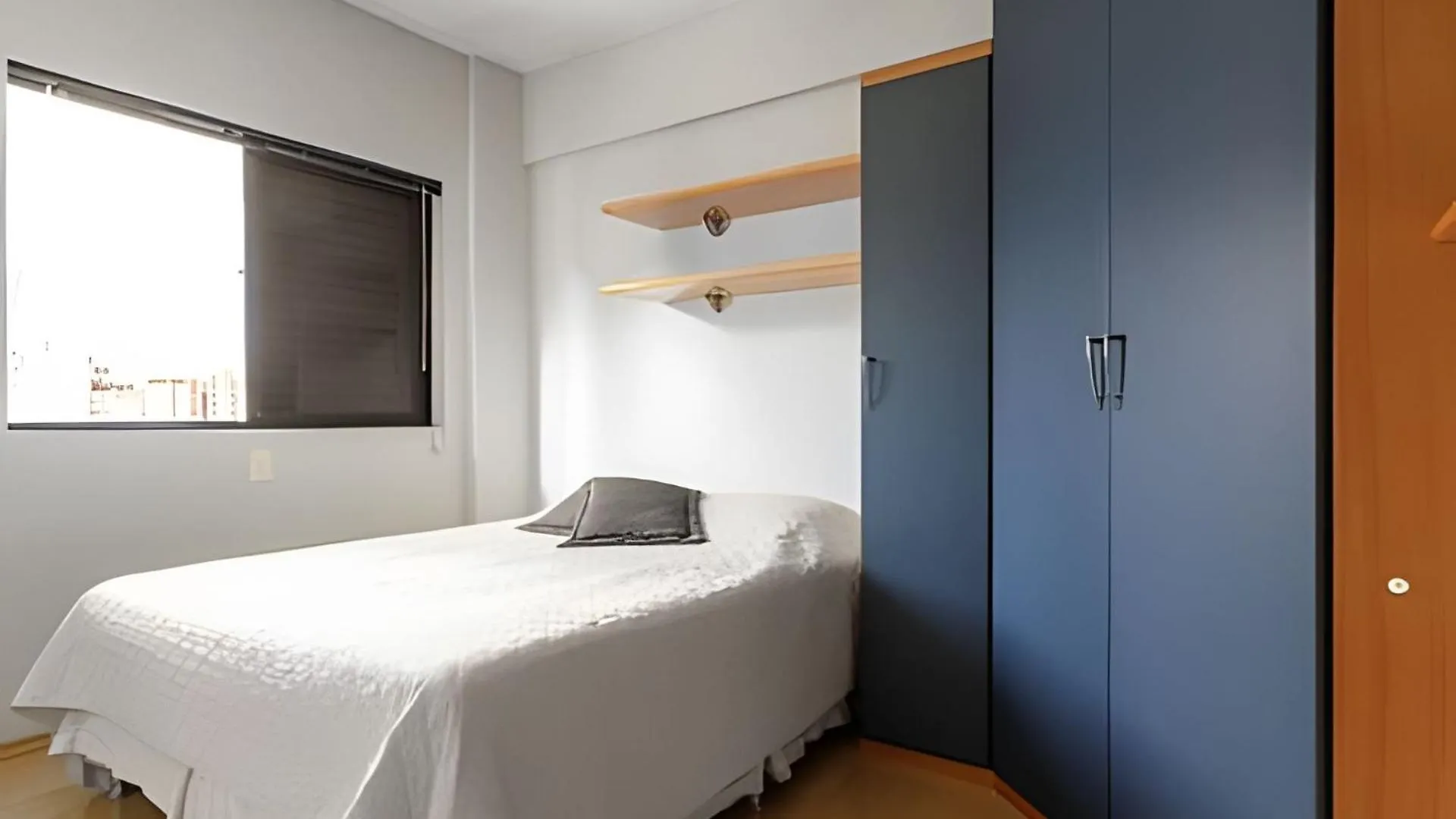 Apartamento Apto Grande Na Regiao Central De Florianopolis.